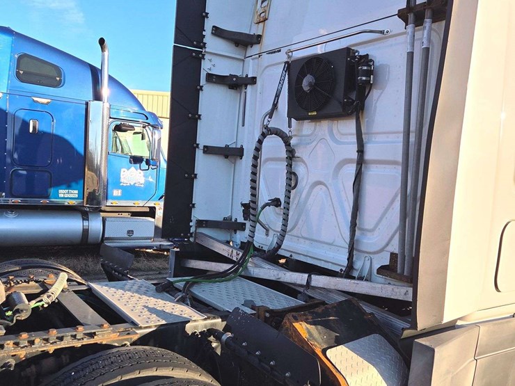 2019-freightliner-cascadia-3akjhhdr0kskr5281-mileage:-image-5