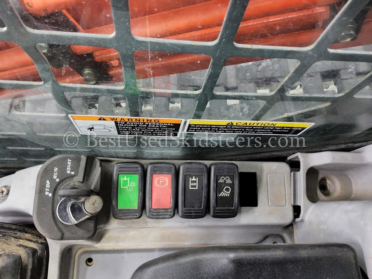 2015-kubota-svl90-2-image-24