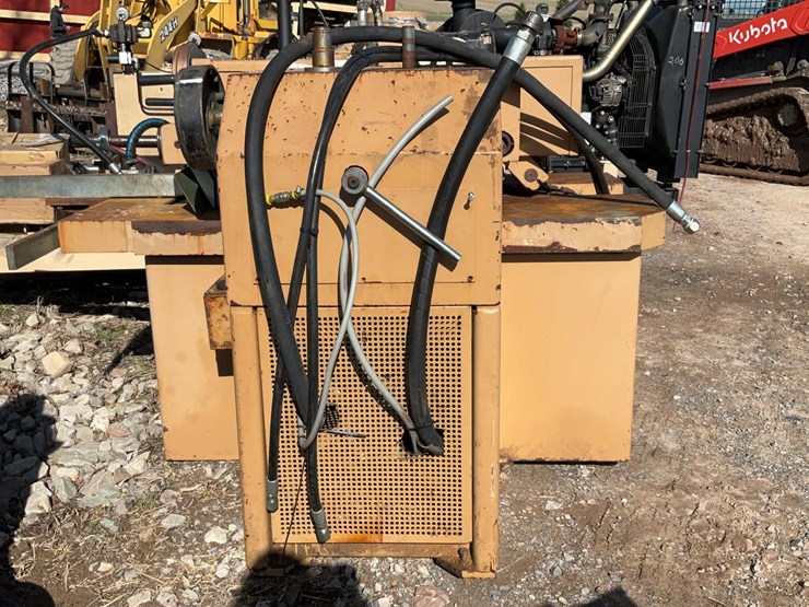 #201-•-scmi-straight-line-rip-saw-image-9