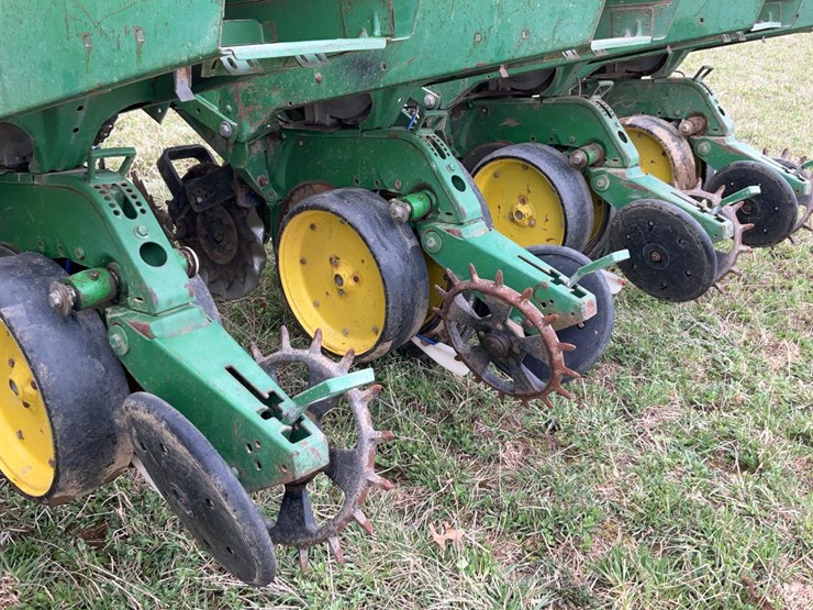 john-deere-6-image-29