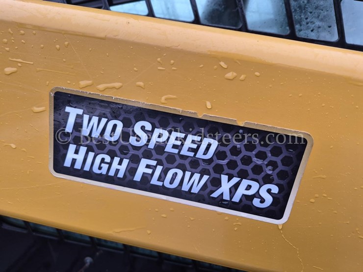 2020-caterpillar-289d3-image-11