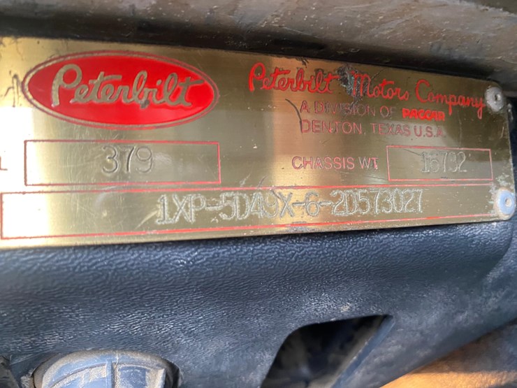 2002-peterbilt-379-image-134