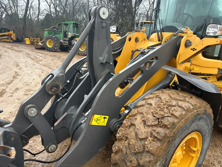 2019-volvo-l90h-image-24