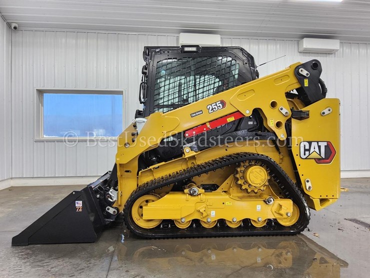 2024-caterpillar-255-image-7