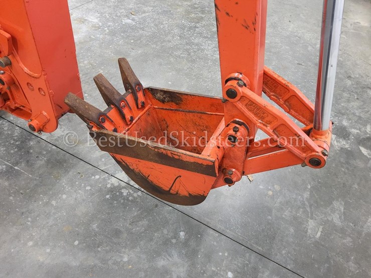 2017-kubota-l3560-image-24