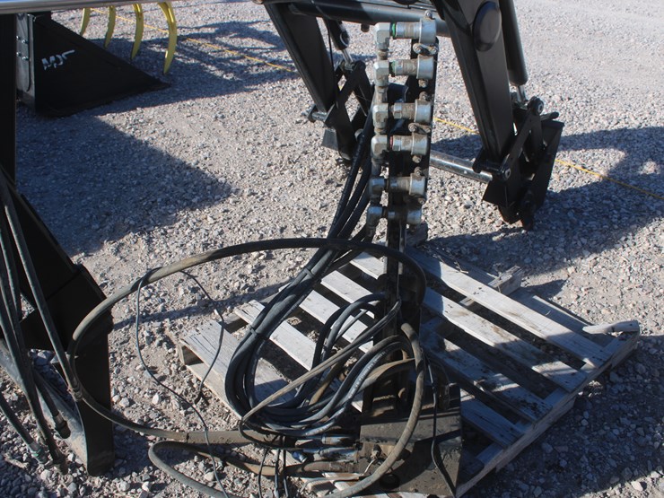 #2055-•-2019-mds-westerndorf-ta-26-plus-quick-attach-loader-image-18