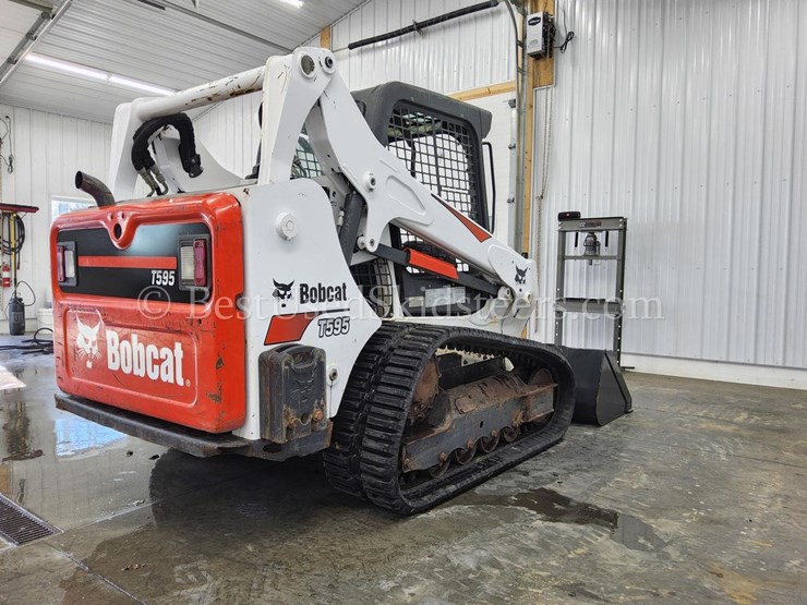 2019-bobcat-t595-image-5