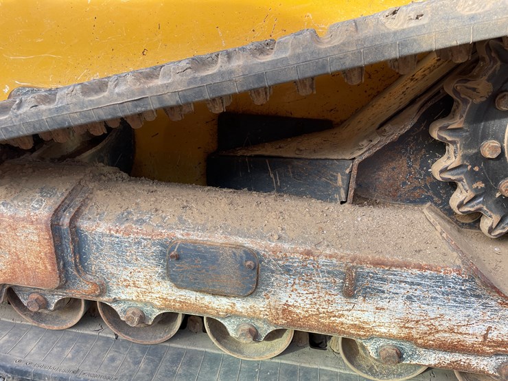 2019-deere-333g-image-51