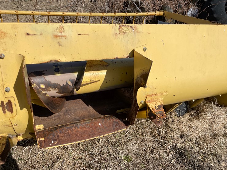 new-holland-790-image-28