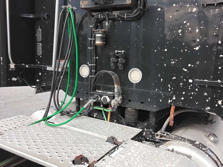 2018-freightliner-glider-3alxfbcg6jdju6496-mileage:-841274-image-43