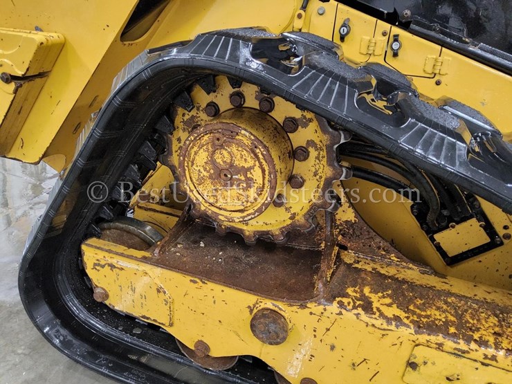 2020-caterpillar-299d3-image-26