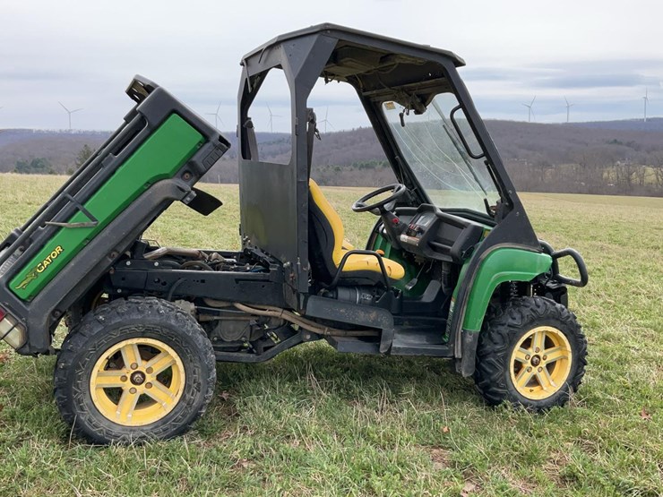 john-deere-gator-image-27