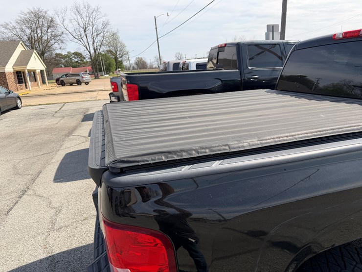 2012-chevrolet-silverado-1500-image-38