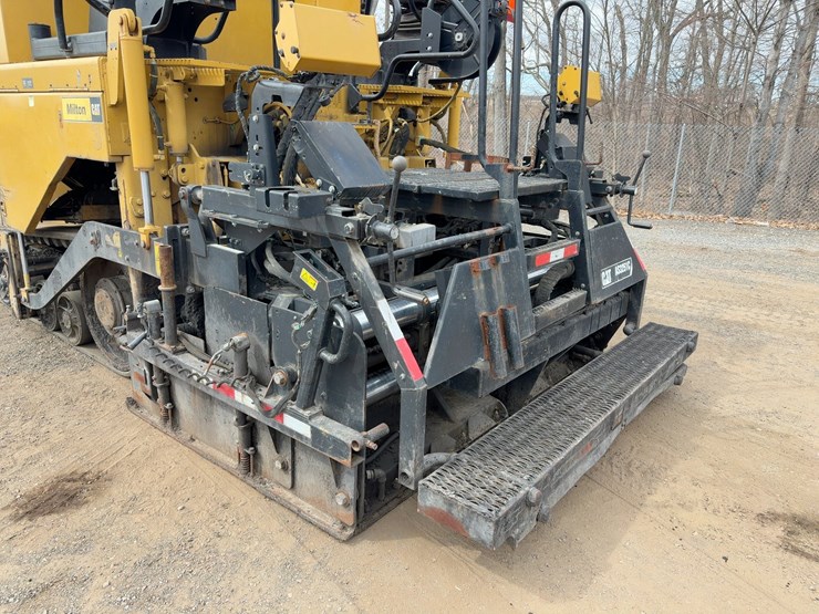 2010-caterpillar-ap-555e-image-14