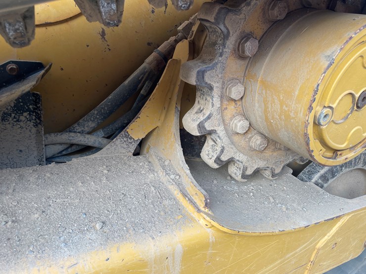 2017-caterpillar-259d-image-56