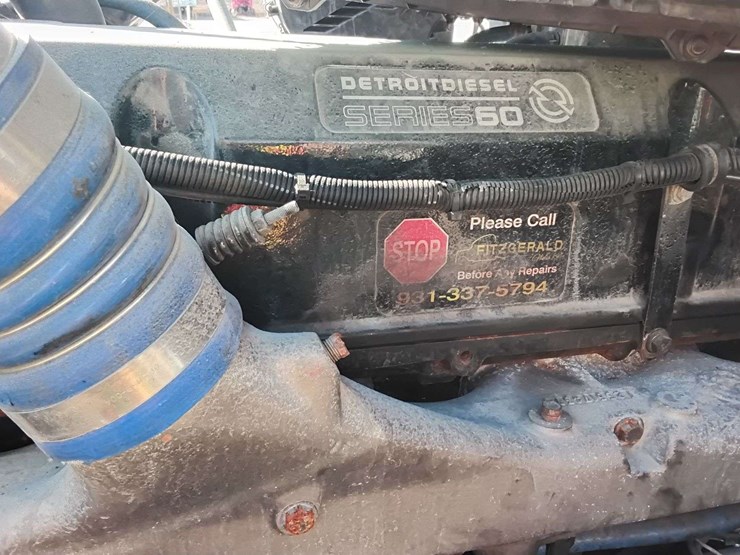 2019-peterbilt-579-image-9