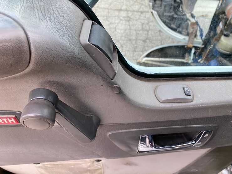 2012-kenworth-t370-image-70