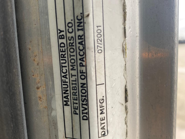 2002-peterbilt-379-image-127