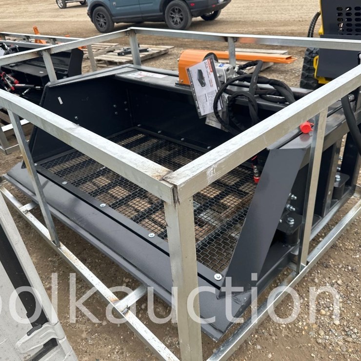 SKID STEER SCREENING BUCKET - 72"