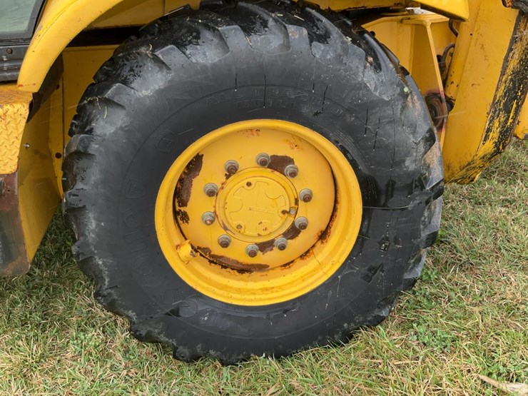 #360-•-2000-komatsu-4x4-utility-backhoe-image-48