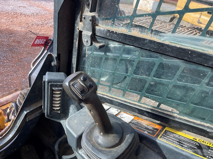 2019-deere-333g-image-43