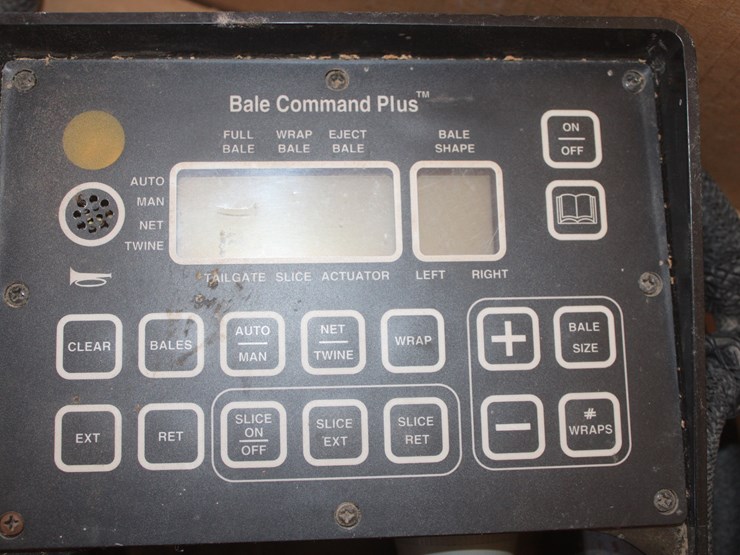 new-holland-664-image-47