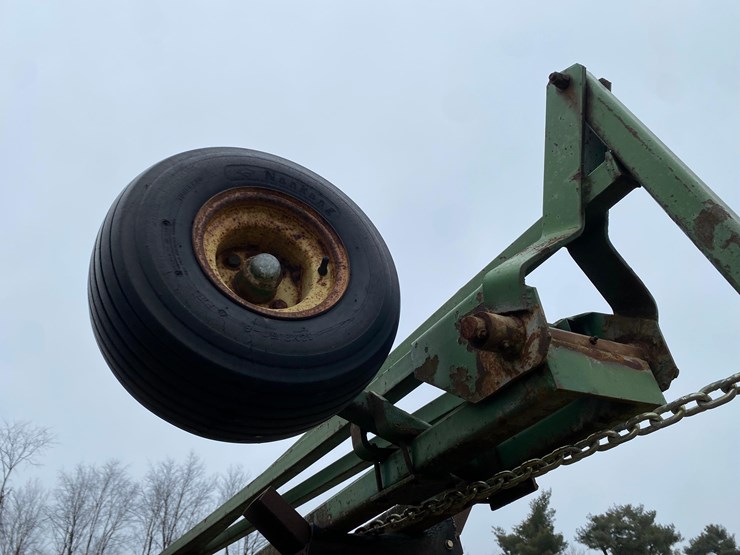 kinze-24-row-planter-image-62