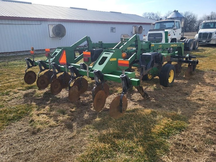 john-deere-2700-image-5