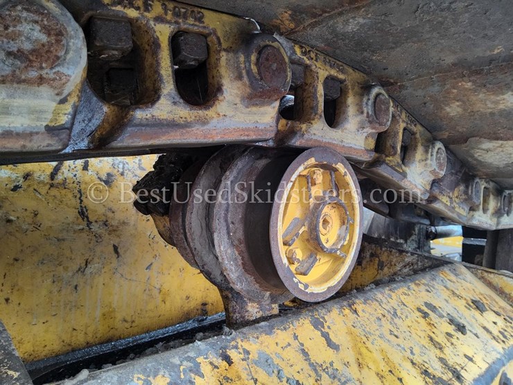 2017-deere-650k-image-30