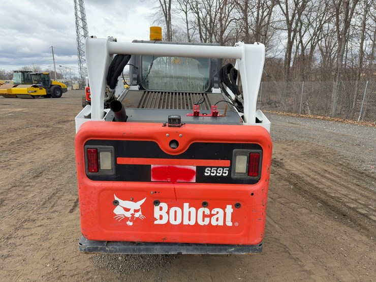 2017-bobcat-s595-image-4