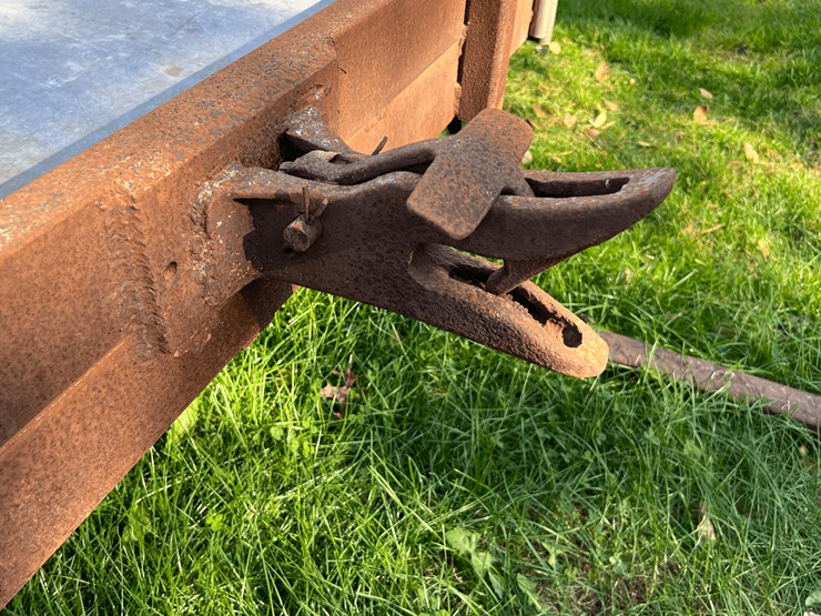 set-of-3-flat-cars-image-66