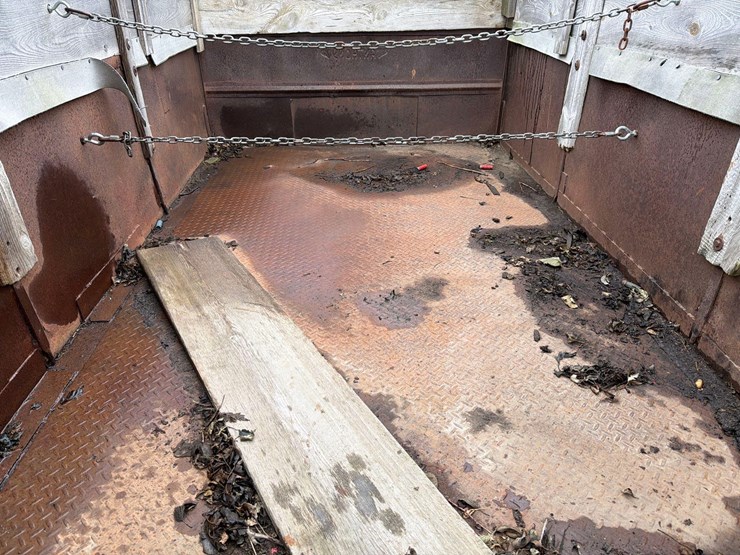 6ft-x10ft-metal-barge-wagon-box-image-12