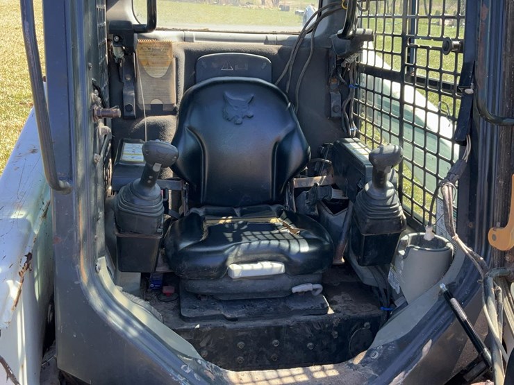 2013-bobcat-s630-image-12