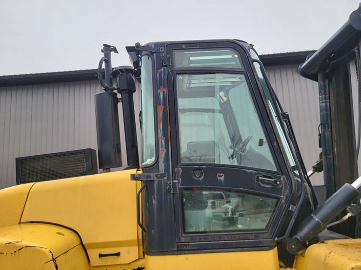 2012-yale-forklift-image-36