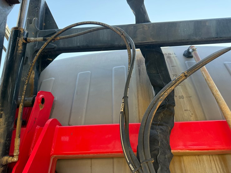 2015-apache-as720-image-18