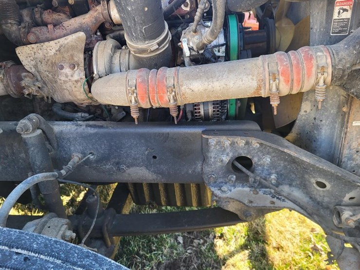 2013-freightliner-ca125dc-tandem-axle-day-cab-semi-image-74