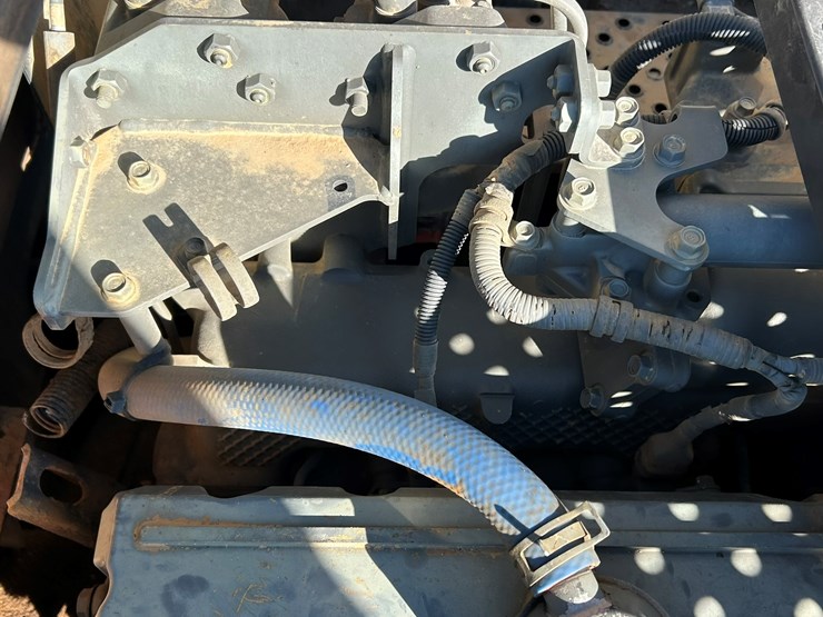 2017-link-belt-700-x2-image-54