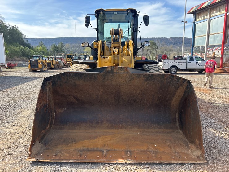 2016-caterpillar-938m-image-8