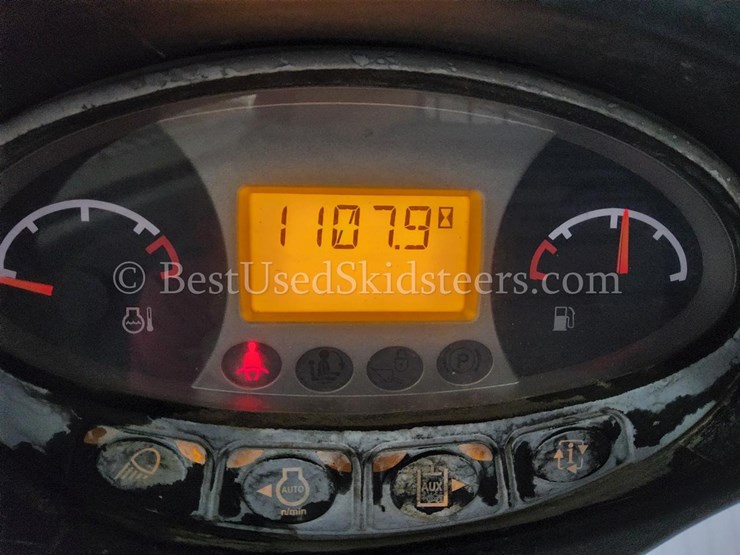 2014-bobcat-t550-image-22