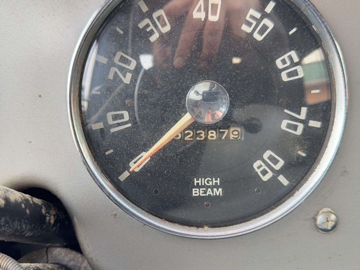 1951-international-l-112-image-18