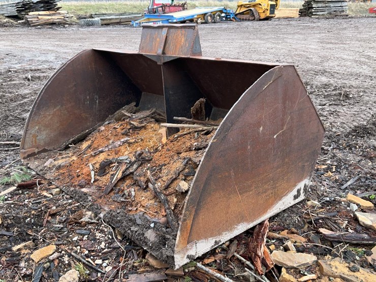 #323-•-sawdust-bucket-image-4