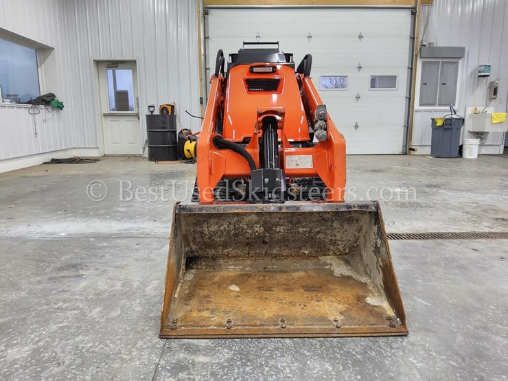 2022-kubota-scl1000-image-9