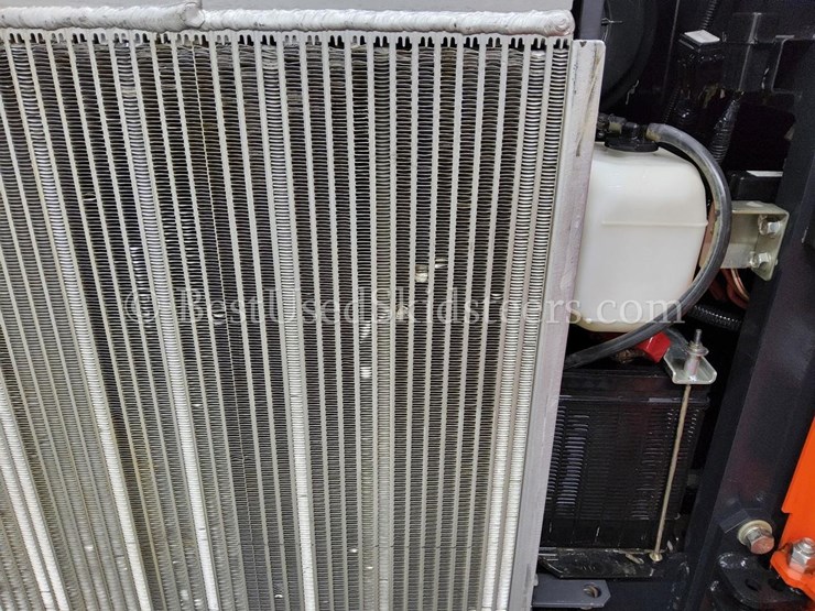 2023-kubota-svl97-2-image-18