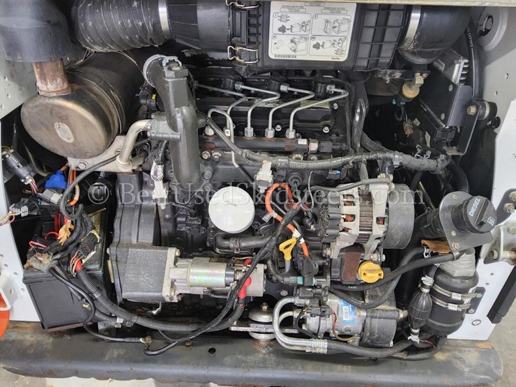 2016-bobcat-t590-image-10