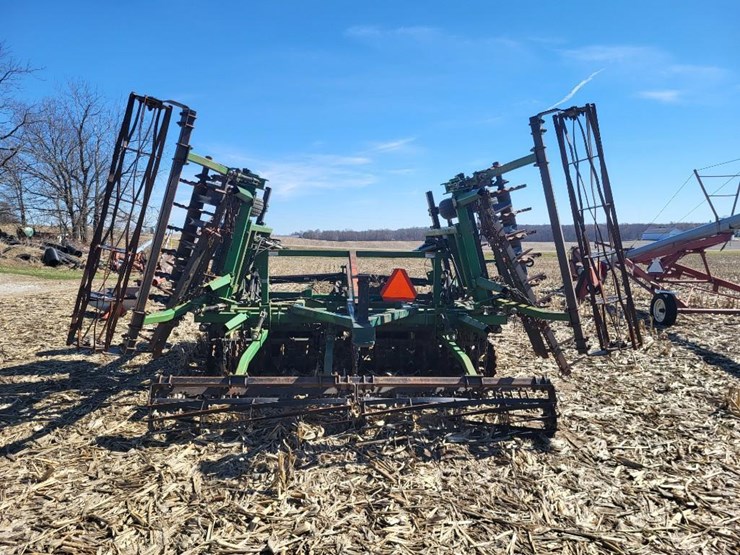 great-plains-2200tt-image-4