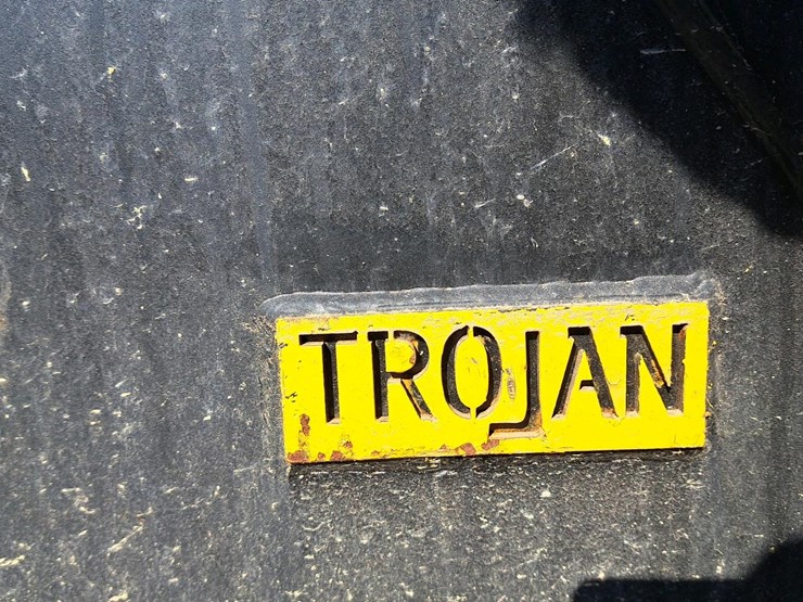 #319-•-trojan-excavator-bucket-image-7