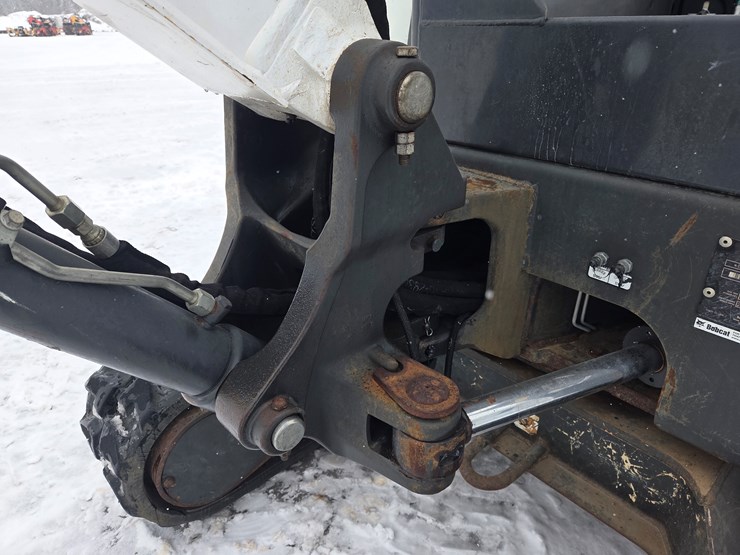 2019-bobcat-e32i-image-18