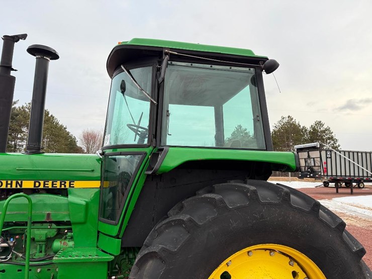 john-deere-4640-image-15