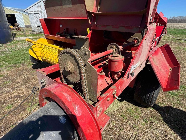 new-holland-bc5070-image-3