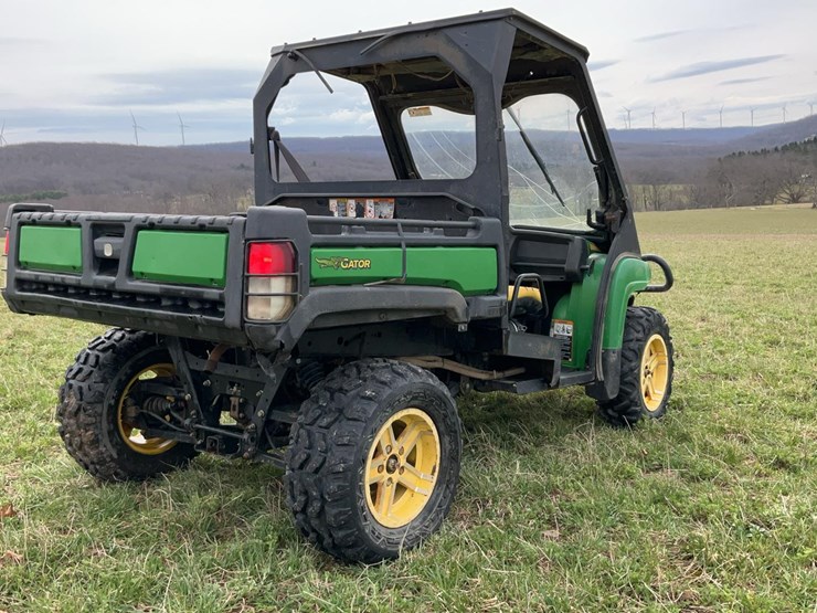 john-deere-gator-image-8